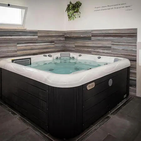 Bed & Breakfast Lounge Padel Village *